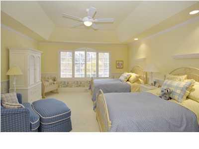6193 South Gatehouse Dr Southeast, Grand Rapids, MI 49546