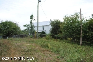 1543 Walton Rd, Christiansburg, VA 24073