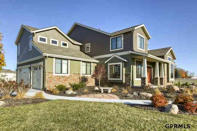 21404 Hickory Street, Elkhorn, NE 68022