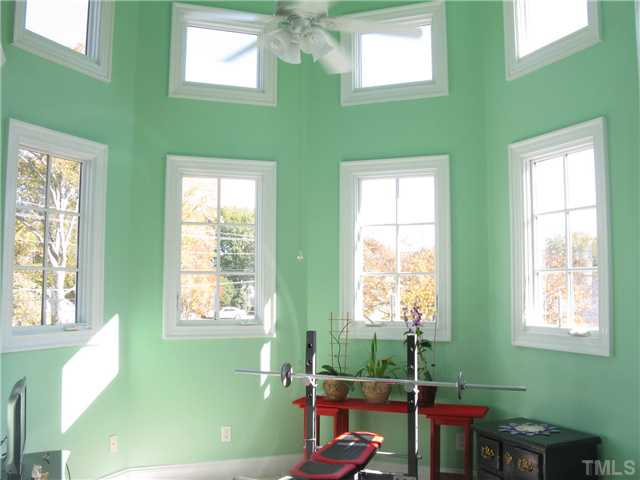 604 E Chatham Street, Apex, NC 27502