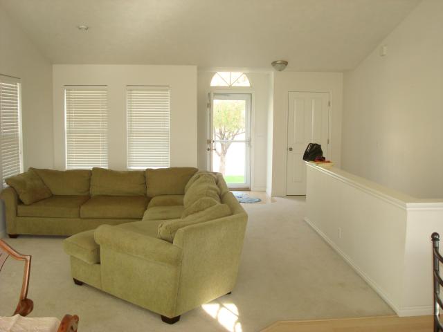 8140 S Cottonwood Hills Ct E, Sandy, UT 84094